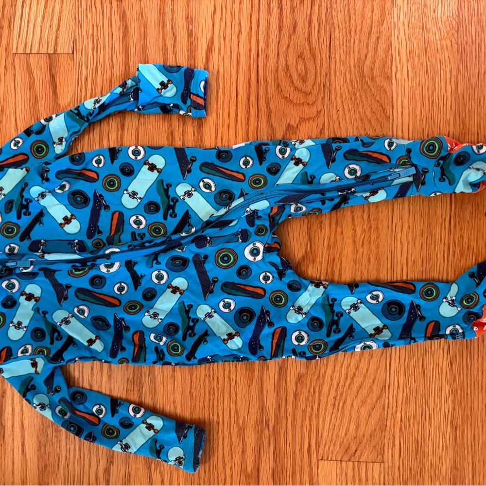 Posh Peanut Blue skateboard Footies